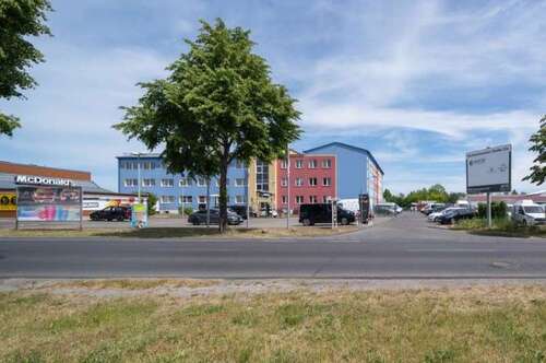 Foto - Büro in Oranienburg 1.999,00 € 216.67 m²