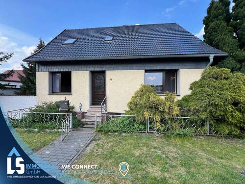 Foto - Haus zum Kaufen in Wust-Fischbeck 59.000,00 € 153.5 m²