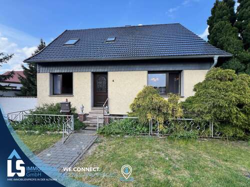 Foto - Haus zum Kaufen in Wust-Fischbeck 59.000,00 € 153.5 m²