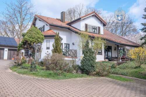 Foto - Haus zum Mieten in Weisendorf 1.450,00 € 200 m²