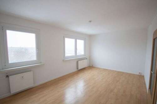 Foto - Wohnung zum Mieten in Halle (Saale) 282,00 € 56.27 m²