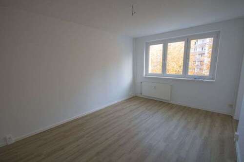 Foto - Wohnung zum Mieten in Halle (Saale) 247,00 € 41.12 m²
