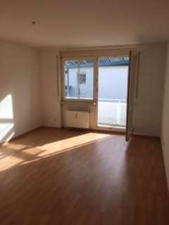 Foto - Wohnung zum Mieten in Halle 550,00 € 55.3 m²