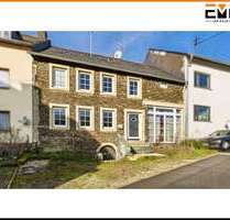 Haus zum Kaufen in Burgen 225.000,00 € 144.83 m²