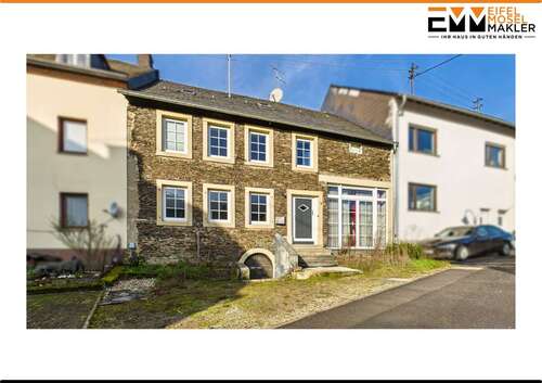 Foto - Haus zum Kaufen in Burgen 225.000,00 € 144.83 m²