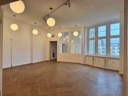 Foto - Büro in Berlin 15.544,00 € 860 m²
