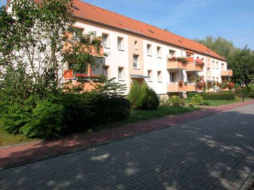 Foto - Wohnung zum Mieten in Braunsbedra 333,00 € 47.48 m²