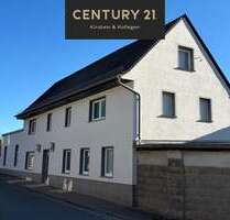 Haus zum Kaufen in Rückersdorf 229.000,00 € 230 m²