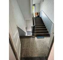 Wohnung zum Kaufen in Frankfurt 379.000,00 € 160 m²