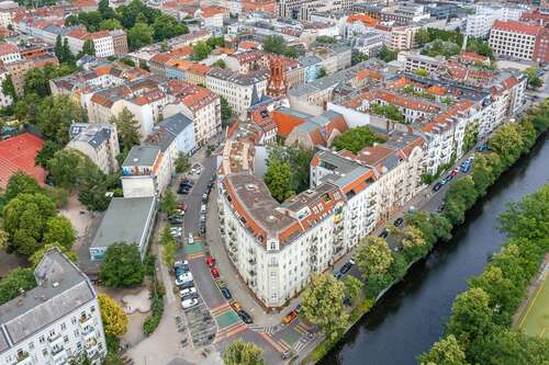 Foto - Haus zum Kaufen in Berlin 2.499.000,00 € 956 m²