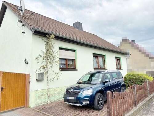 Foto - Haus zum Kaufen in Merseburg OT Meuschau 299.900,00 € 120 m²