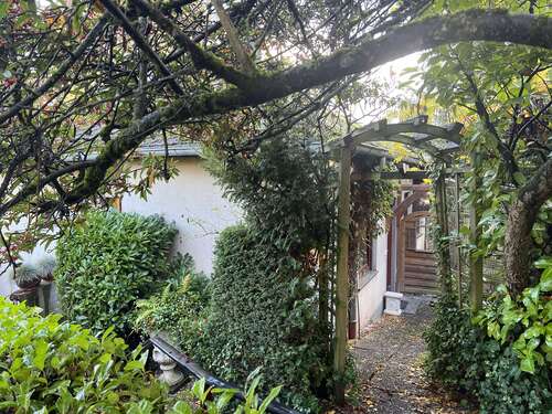 Foto - Haus zum Kaufen in Wiesbaden 1.150.000,00 € 220 m²