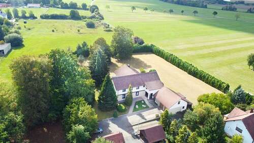 Foto - Haus zum Kaufen in Adelsdorf , Mittelfr 997.000,00 € 353 m²