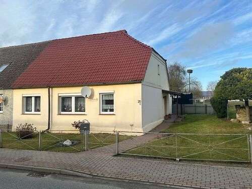 Foto - Haus zum Kaufen in Plaaz 82.000,00 € 73 m²