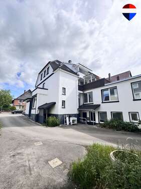 Foto - Haus zum Kaufen in Bad Pyrmont 339.990,00 € 245 m²
