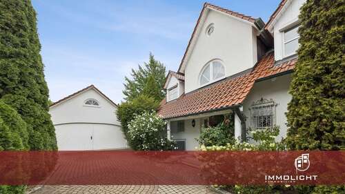 Foto - Haus zum Kaufen in Welden 590.000,00 € 180 m²