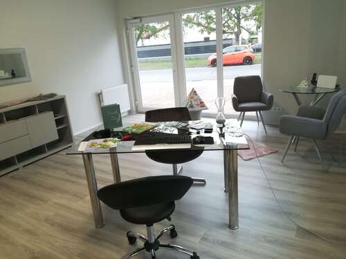 Foto - Büro in Lingenfeld 450,00 € 30 m²