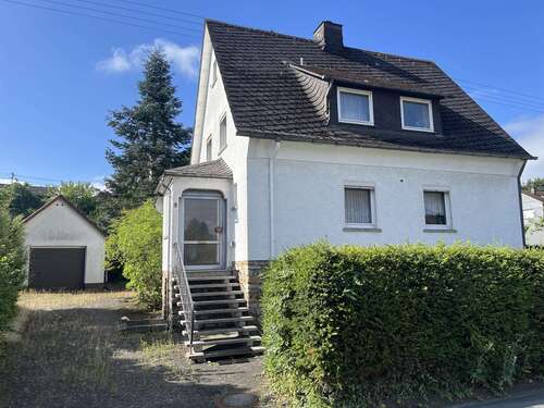 Foto - Haus zum Kaufen in Burbach 189.000,00 € 141 m²