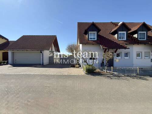 Foto - Haus zum Kaufen in Kümmersbruck 495.000,00 € 155.84 m²