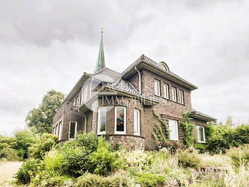 Foto - Haus zum Kaufen in Wrestedt (Wieren) 370.000,00 € 326 m²