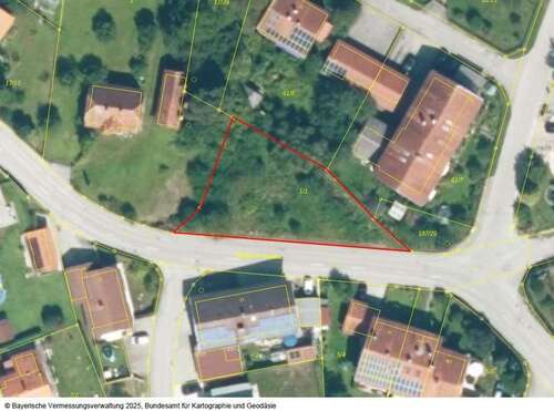 Foto - Grundstück zu verkaufen in Tacherting 220.000,00 € 720 m²