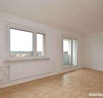 Wohnung zum Mieten in Halle (Saale) 356,00 € 56.96 m²
