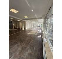 Einzelhandel in Ratingen 2.050,00 € 163 m²