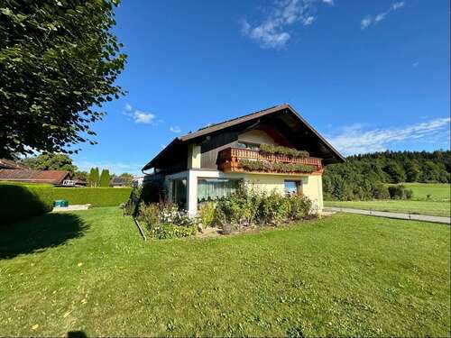 Foto - Haus zum Kaufen in Chieming 845.000,00 € 160 m²