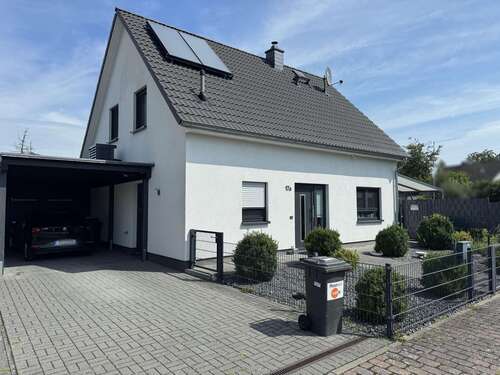 Foto - Haus zum Kaufen in Hambühren 369.000,00 € 115 m²
