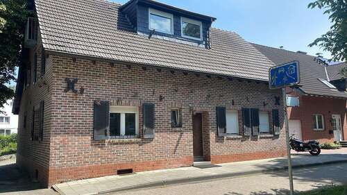 Foto - Haus zum Kaufen in Düsseldorf 790.000,00 € 240 m²
