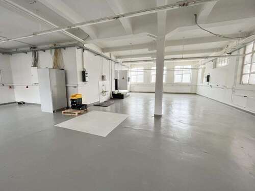 Foto - Halle in Bitz 1.500,00 € 495 m²