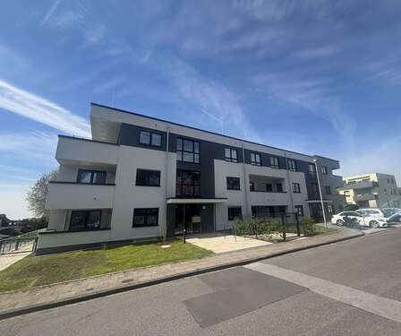 Foto - Wohnung zum Mieten in Leverkusen-Bergisch-Neukirchen 1.500,00 € 96.47 m²