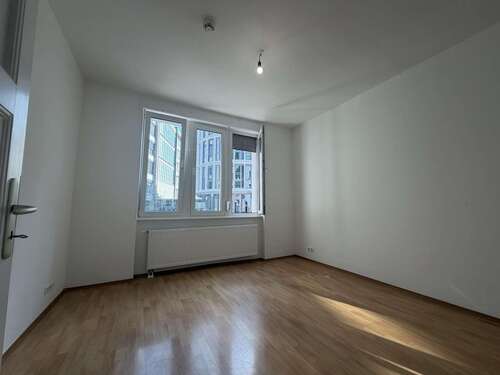 Foto - Wohnung zum Mieten in Frankfurt am Main 820,00 € 39.86 m²