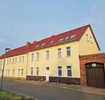 Haus zum Kaufen in Bitterfeld 1.050.000,00 € 1000 m²