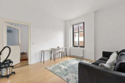 Foto - Wohnung zum Mieten in Halle Ost 450,00 € 45 m²