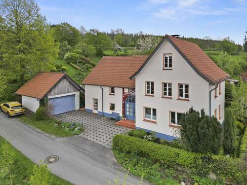 Foto - Haus zum Kaufen in Horn-Bad Meinberg Feldrom 375.000,00 € 257.5 m²