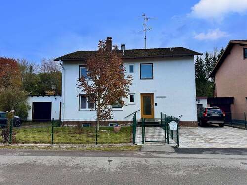 Foto - Wohnung zum Kaufen in Tacherting 198.000,00 € 75 m²