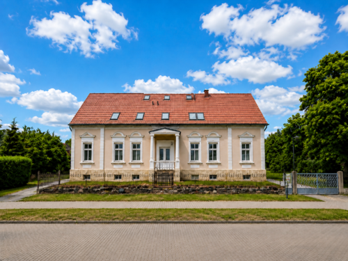 Foto - Haus zum Kaufen in Jacobsdorf 490.000,00 € 197 m²
