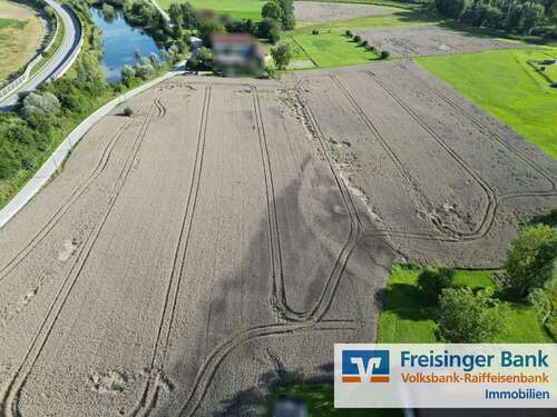 Foto - Grundstück in Moosburg 666.660,00 € 44444 m²