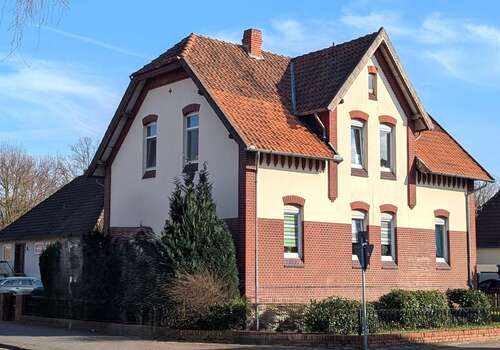Foto - Haus zum Kaufen in Garbsen 440.000,00 € 159 m²