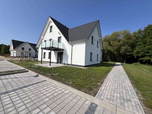 Foto - Wohnung zum Kaufen in Middelhagen OT Lobbe, Middelhagen, Vorpommern-Rüge 270.400,00 € 61.7 m²