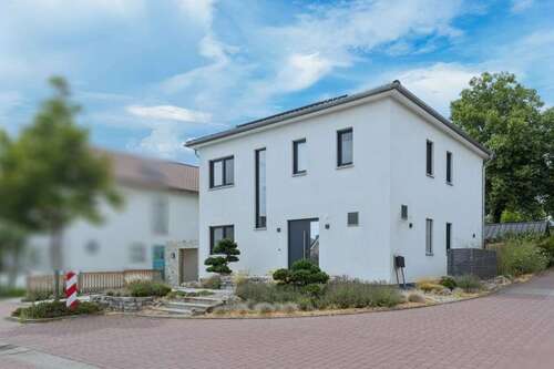 Foto - Haus zum Kaufen in Nidderau 990.000,00 € 163.33 m²