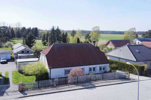 Foto - Haus zum Kaufen in Löwenberger Land 247.500,00 € 132.2 m²