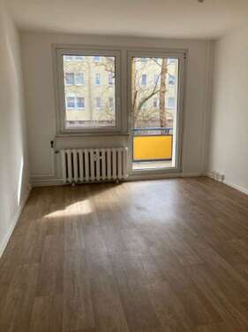Foto - Wohnung zum Mieten in Bernburg (Saale) 471,00 € 75.95 m²