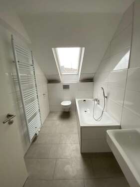 Foto - Wohnung zum Mieten in Duisburg 630,00 € 90 m²