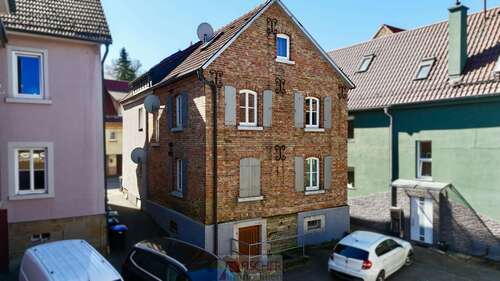 Foto - Haus zum Kaufen in Vaihingen an der Enz-Kleinglattbach 219.000,00 € 170.92 m²