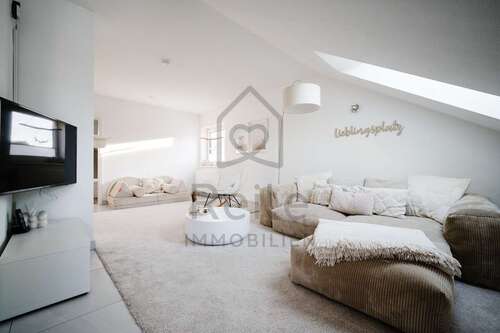 Foto - Haus zum Kaufen in Kriftel 1.499.000,00 € 313.66 m²