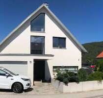 Haus zum Kaufen in Titisee-Neustadt 1.500.000,00 € 297 m²