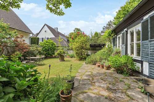 Foto - Haus zum Kaufen in Düsseldorf - Kaiserswerth 2.150.000,00 € 258 m²