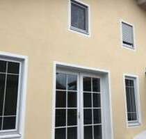 Büro in Bernau 990,00 € 100 m² - 990,00&nbsp;EUR Kaltmiete, ca.&nbsp; 100,00&nbsp;m&sup2; in Bernau (PLZ: 83233)